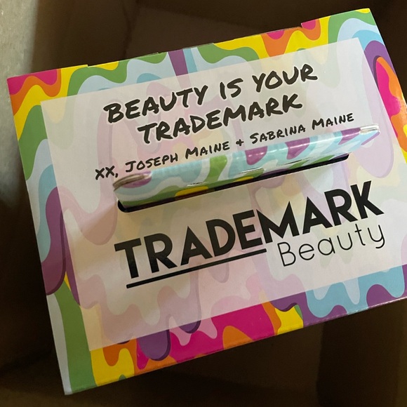 Trademark Beauty Mood Starter Kit Waver / Wand / Curler 1 Inch New in box NIB - Picture 9 of 9